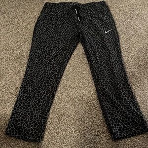 Black and grey Nike capri size medium